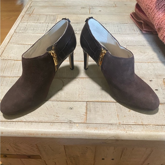 Michael Kors Sammy Booties - Picture 2 of 5